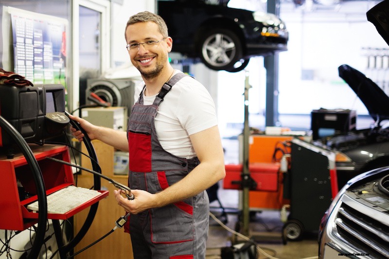 3 Things You Should Never Say to a Mechanic