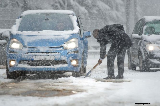 Why You Need to Wash Your Car in Winter