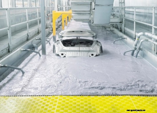 Ever Tried Oculus Rift VR? Here’s a Virtual Tour of Chrysler’s Factory