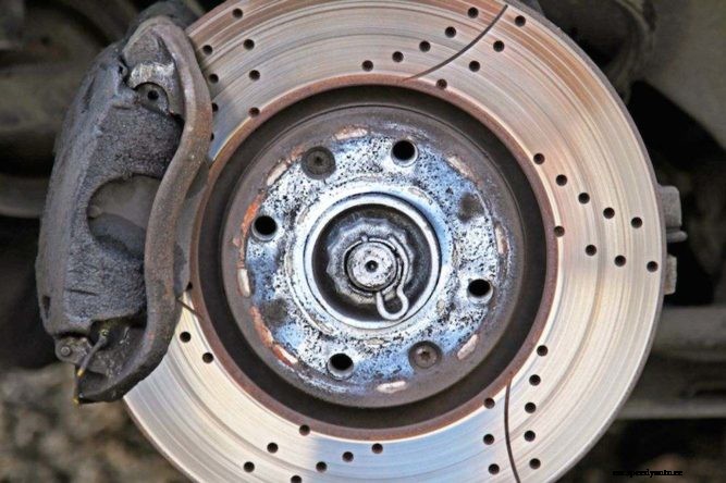 Drum Brakes vs. Disc Brakes – What You Need to Know
