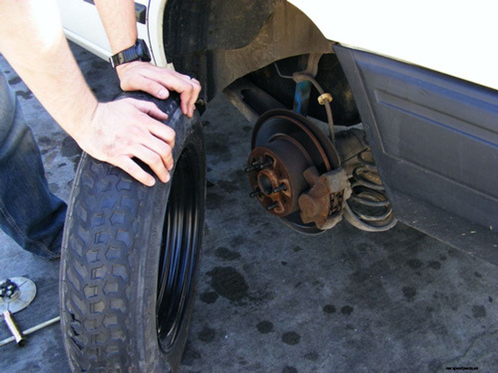 How Much Should It Cost to Replace a Tire?