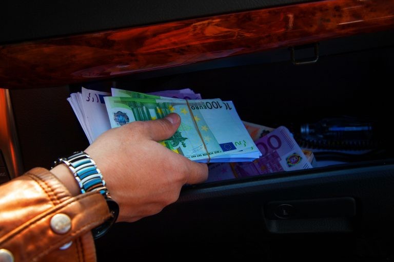 Glove Compartment (Glove Box) Must-Haves