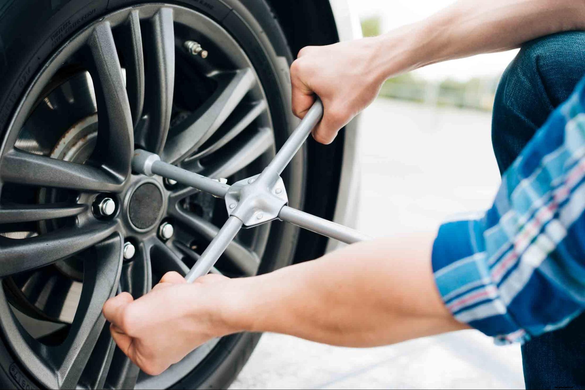 How to Change Your Car Tire All by Yourself?