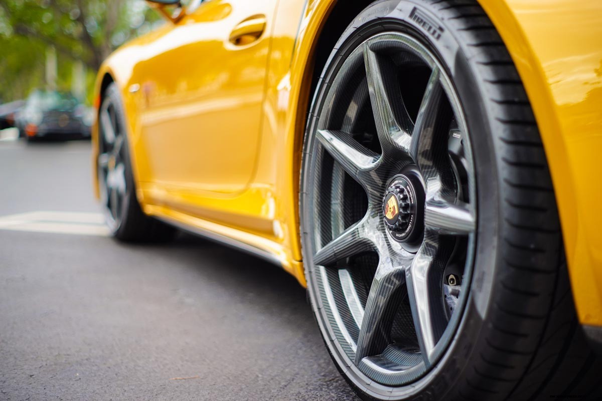 Carbon-Fiber Rims – High-Performance Auto Parts