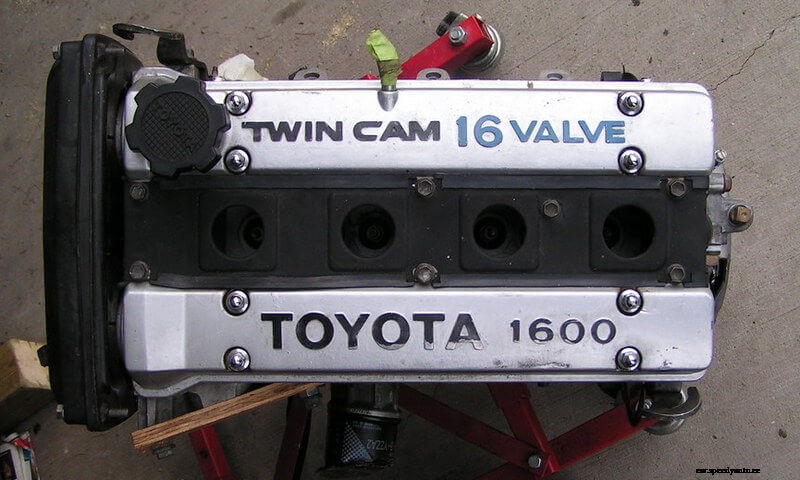 9 Greatest Car Engines Ever Manufactured!