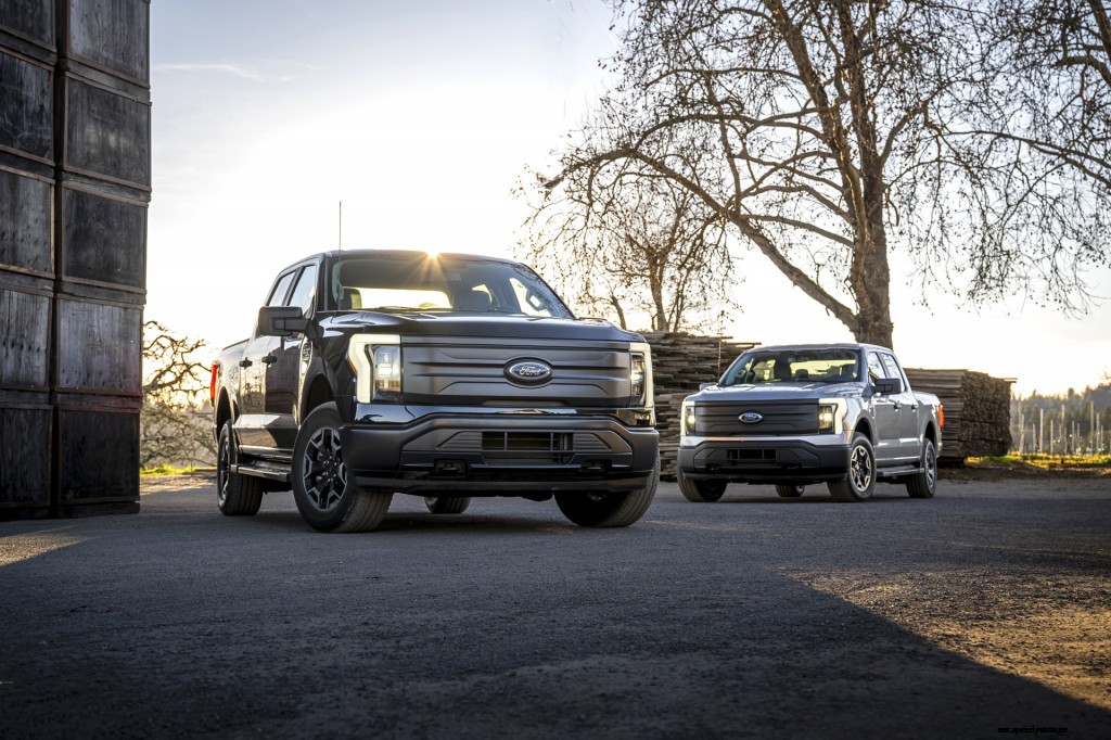 First ride: 2022 Ford F-150 Lightning adds finesse to America’s bestselling truck