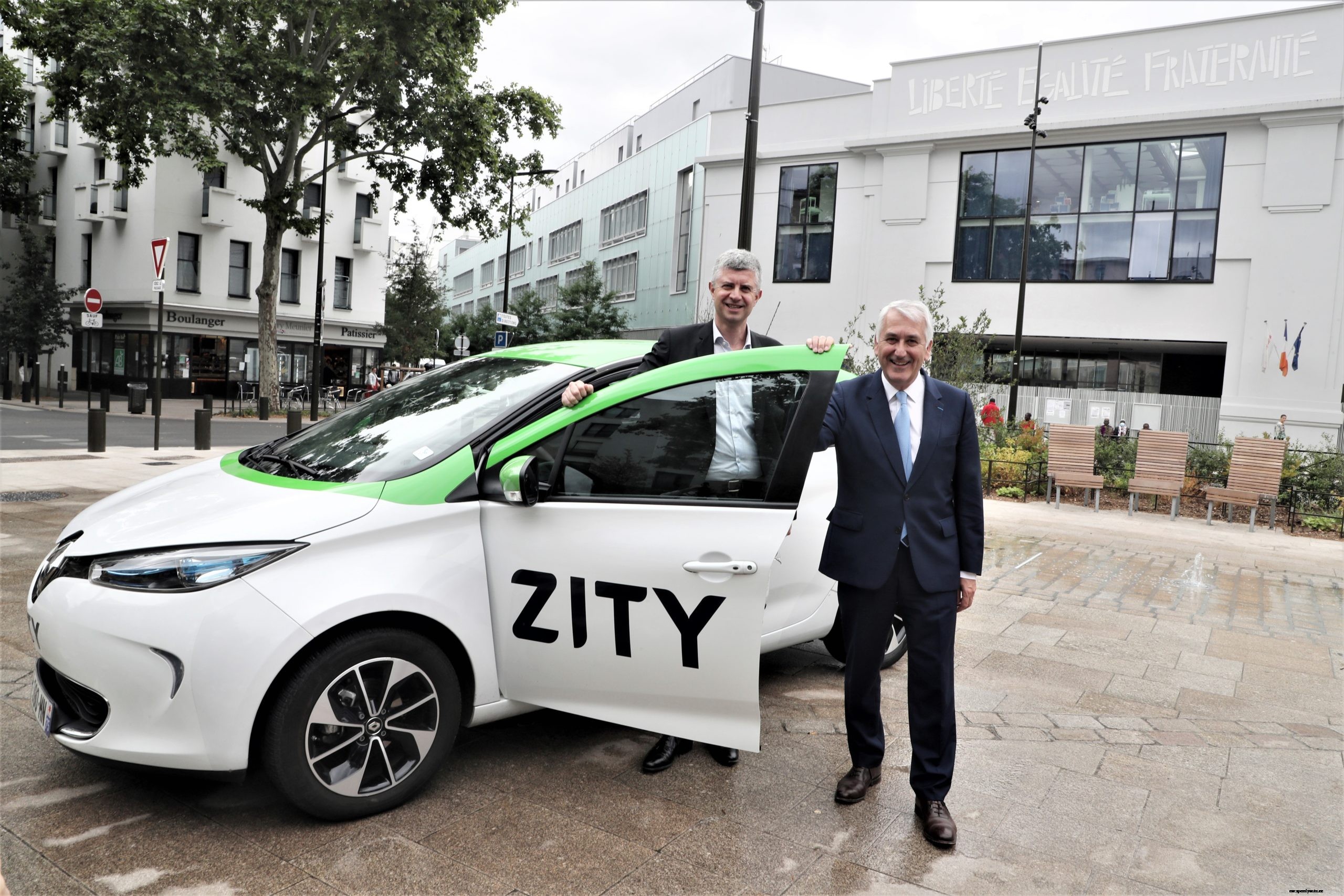 ZITY, Groupe Renault’s Electric Car-Sharing Service, Sets Up As #RenaultZOE Breaks Sales Record in June