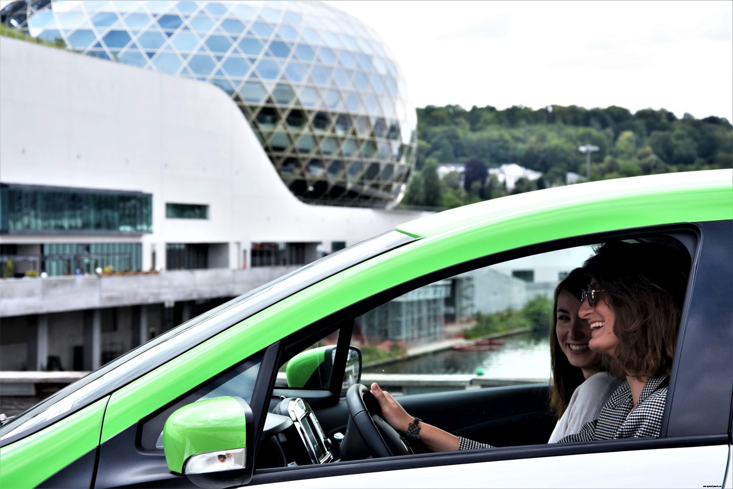 ZITY, Groupe Renault’s Electric Car-Sharing Service, Sets Up As #RenaultZOE Breaks Sales Record in June