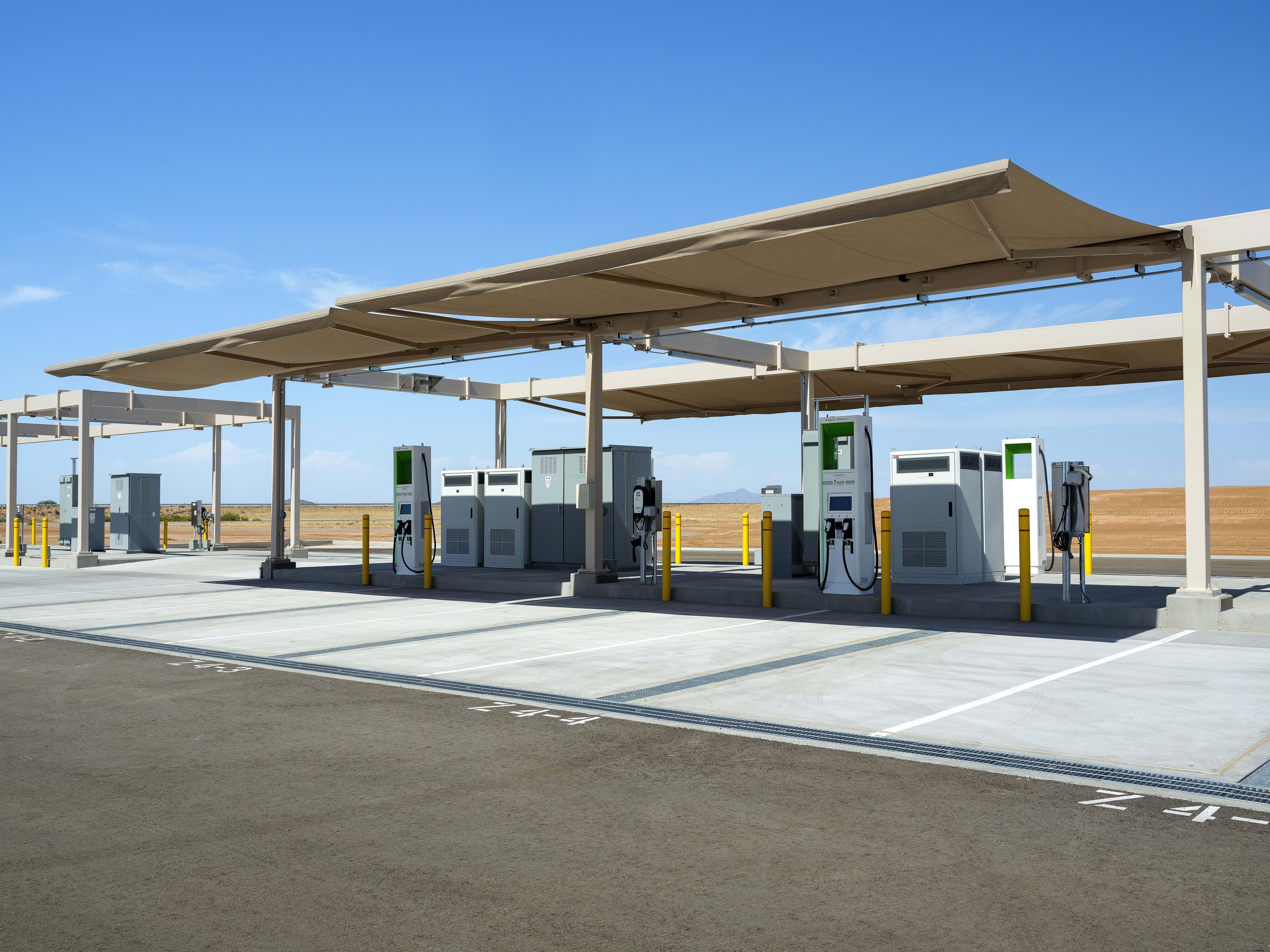 Volkswagen Group of America opens Next-Gen Charging Station at Arizona Global Test center