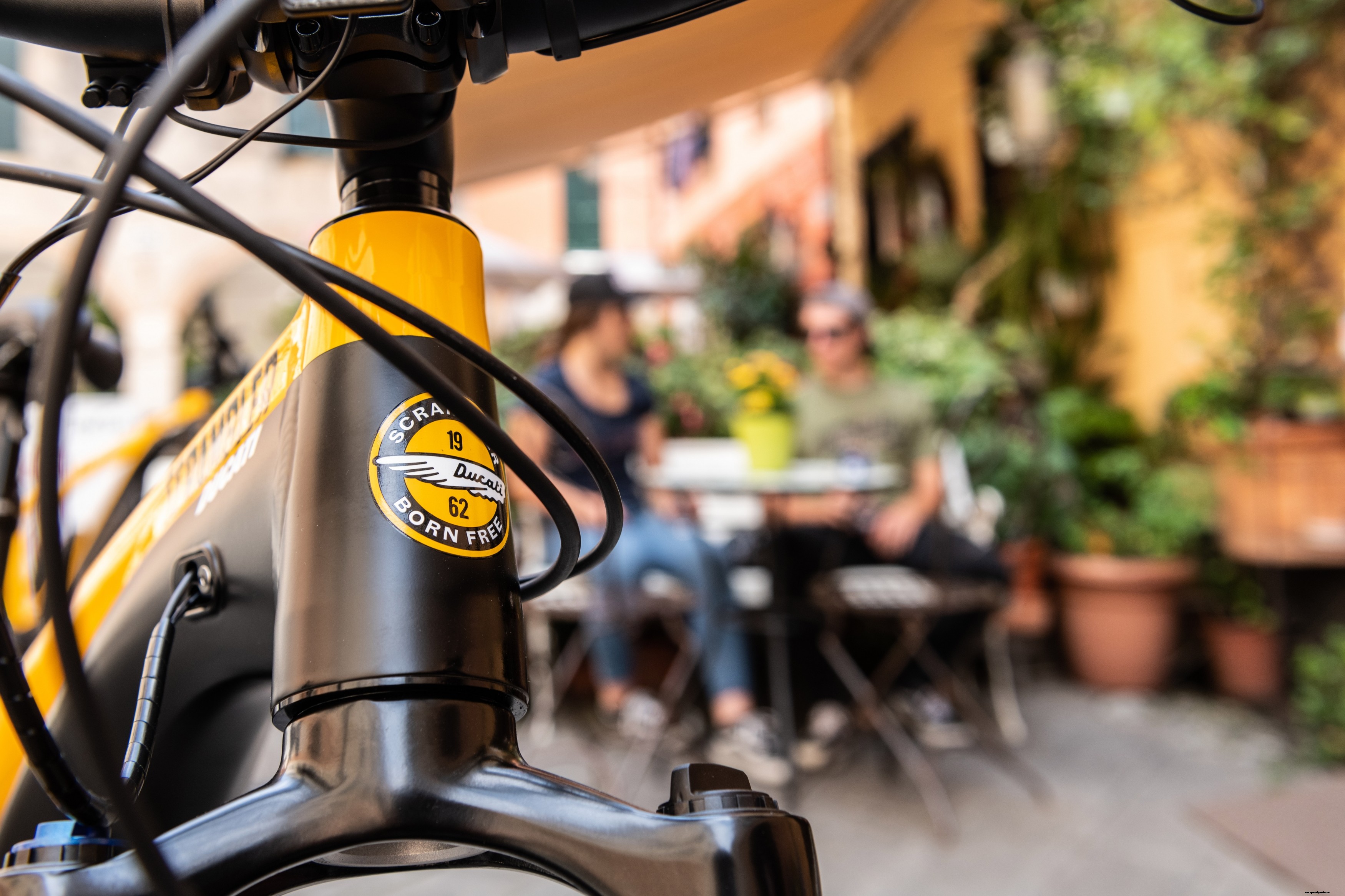 e-SCRAMBLER: The e-Bike To Move Freely & With Style