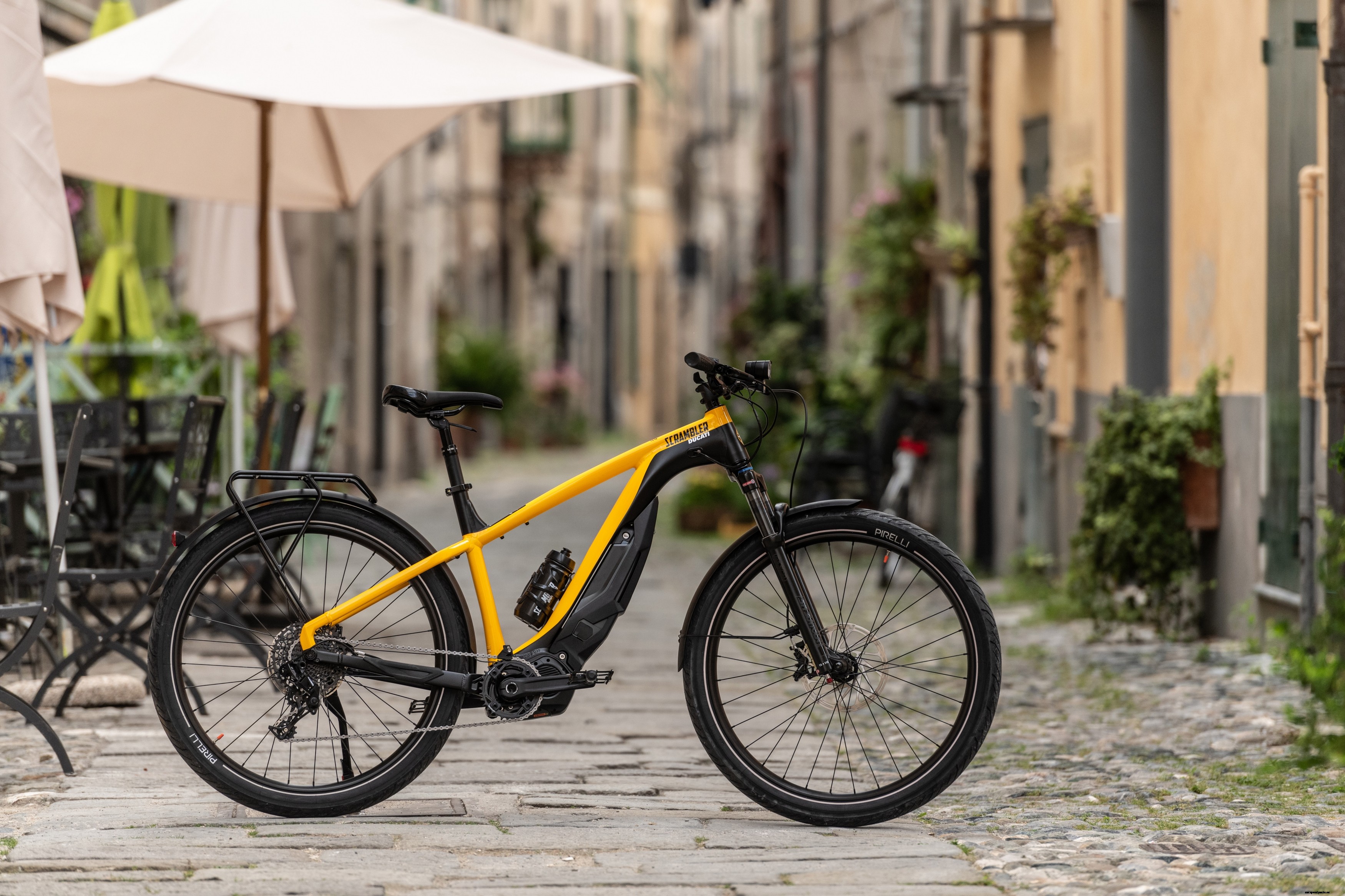 e-SCRAMBLER: The e-Bike To Move Freely & With Style