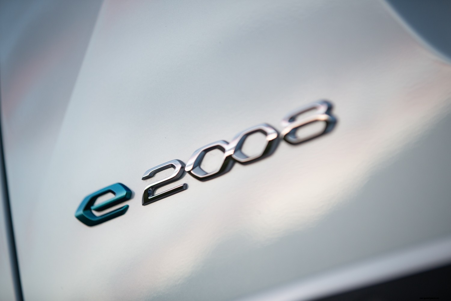 From The Peugeot VLV To The All-New Peugeot e-2008 SUV – An Electric Journey