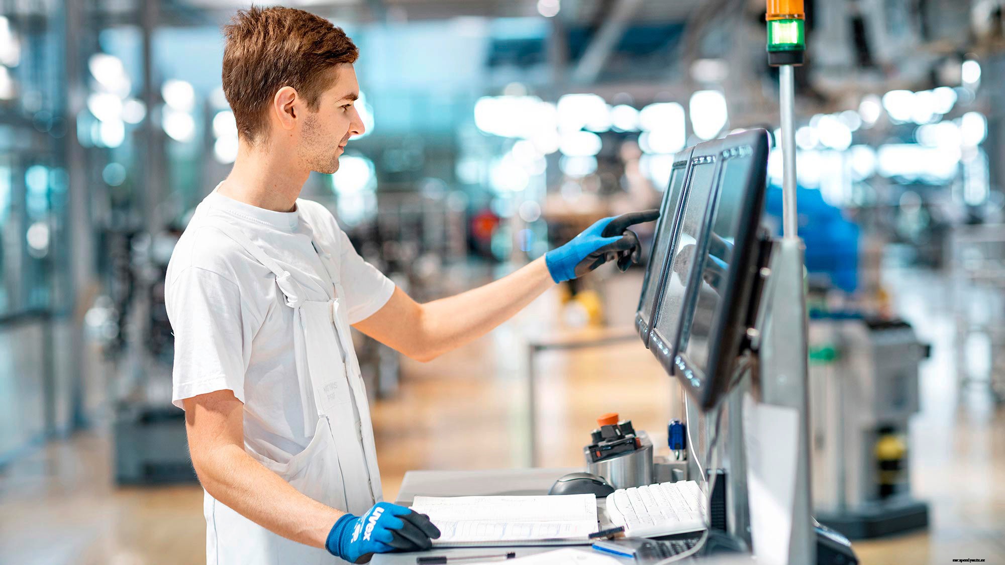 Volkswagen brings Additional Partners to Industrial Cloud