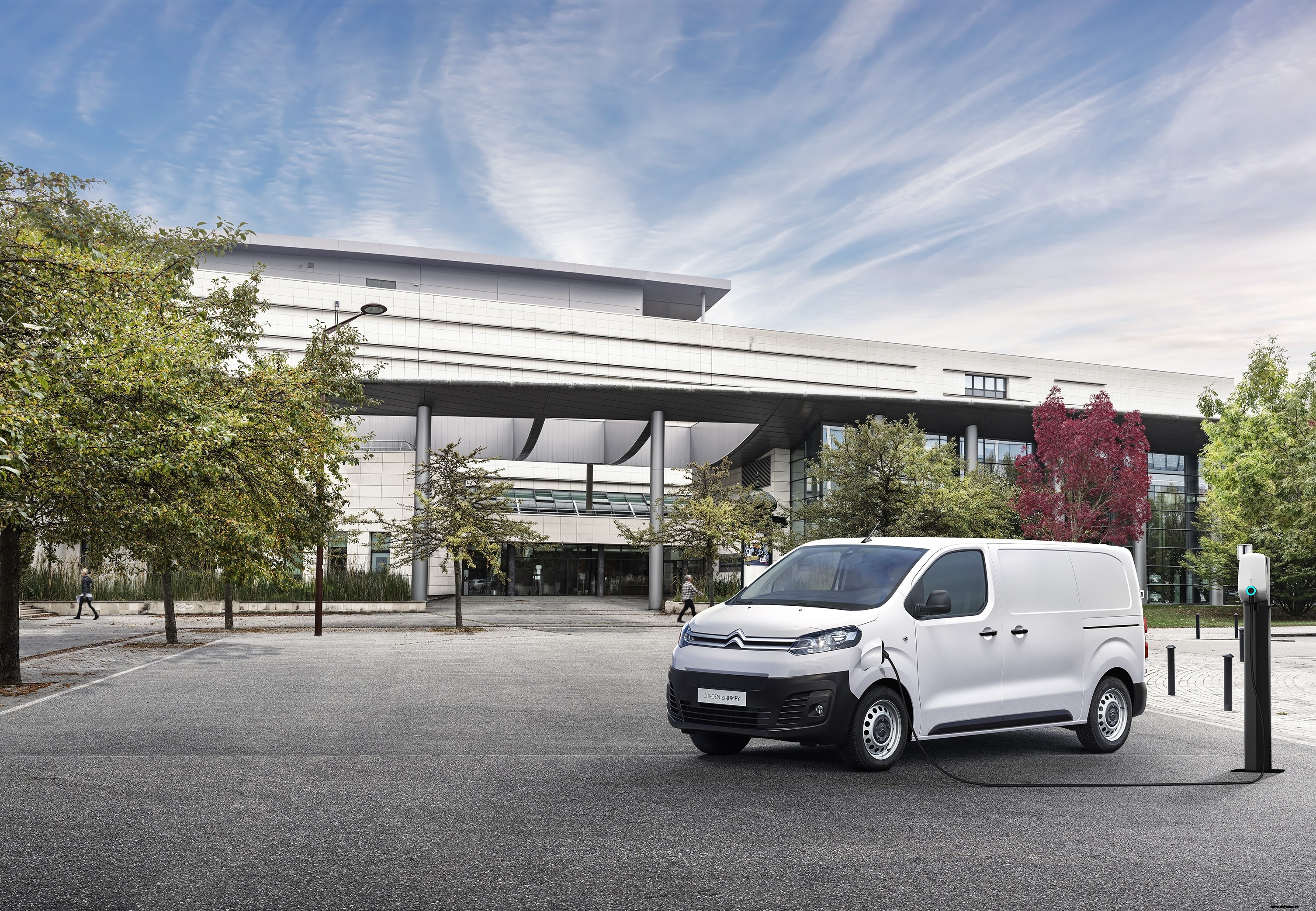 The All-ëlectric Citroën ë-Dispatch Van is now Available to Order in the UK.