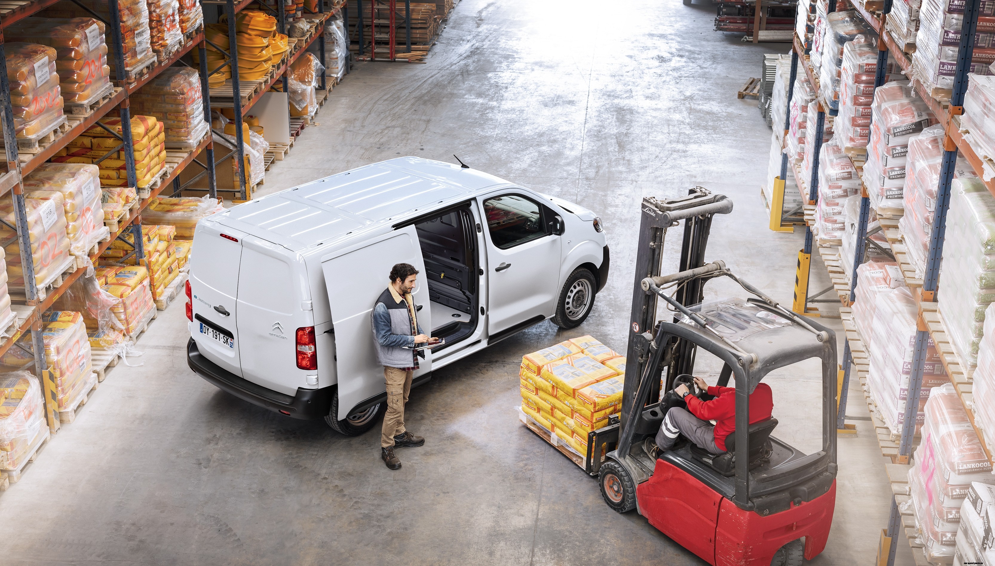 The All-ëlectric Citroën ë-Dispatch Van is now Available to Order in the UK.