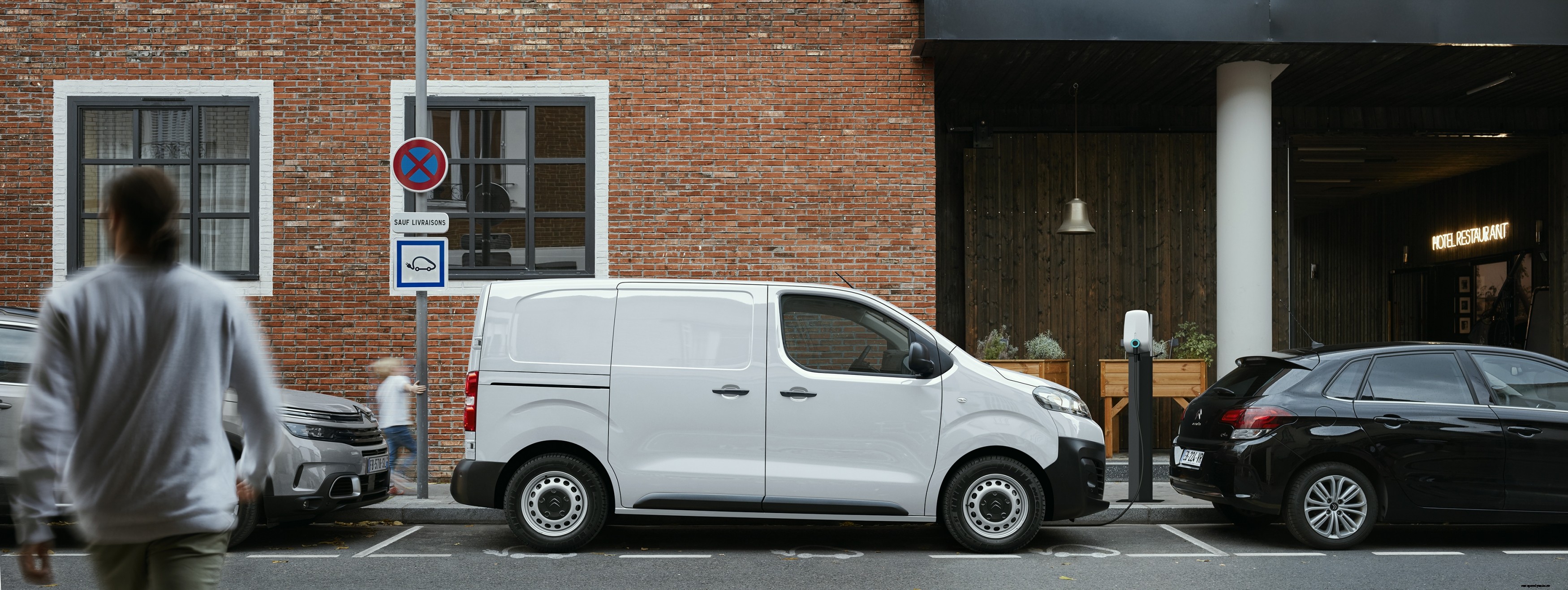 The All-ëlectric Citroën ë-Dispatch Van is now Available to Order in the UK.