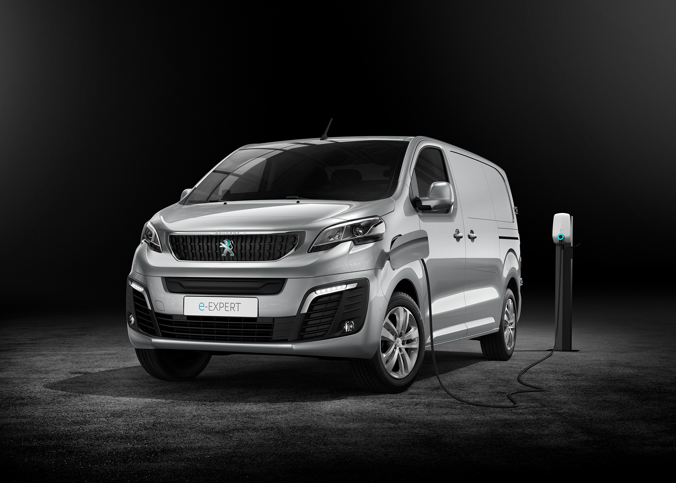 Prices & Specifications for the Full Electric, New PEUGEOT e-Expert Van