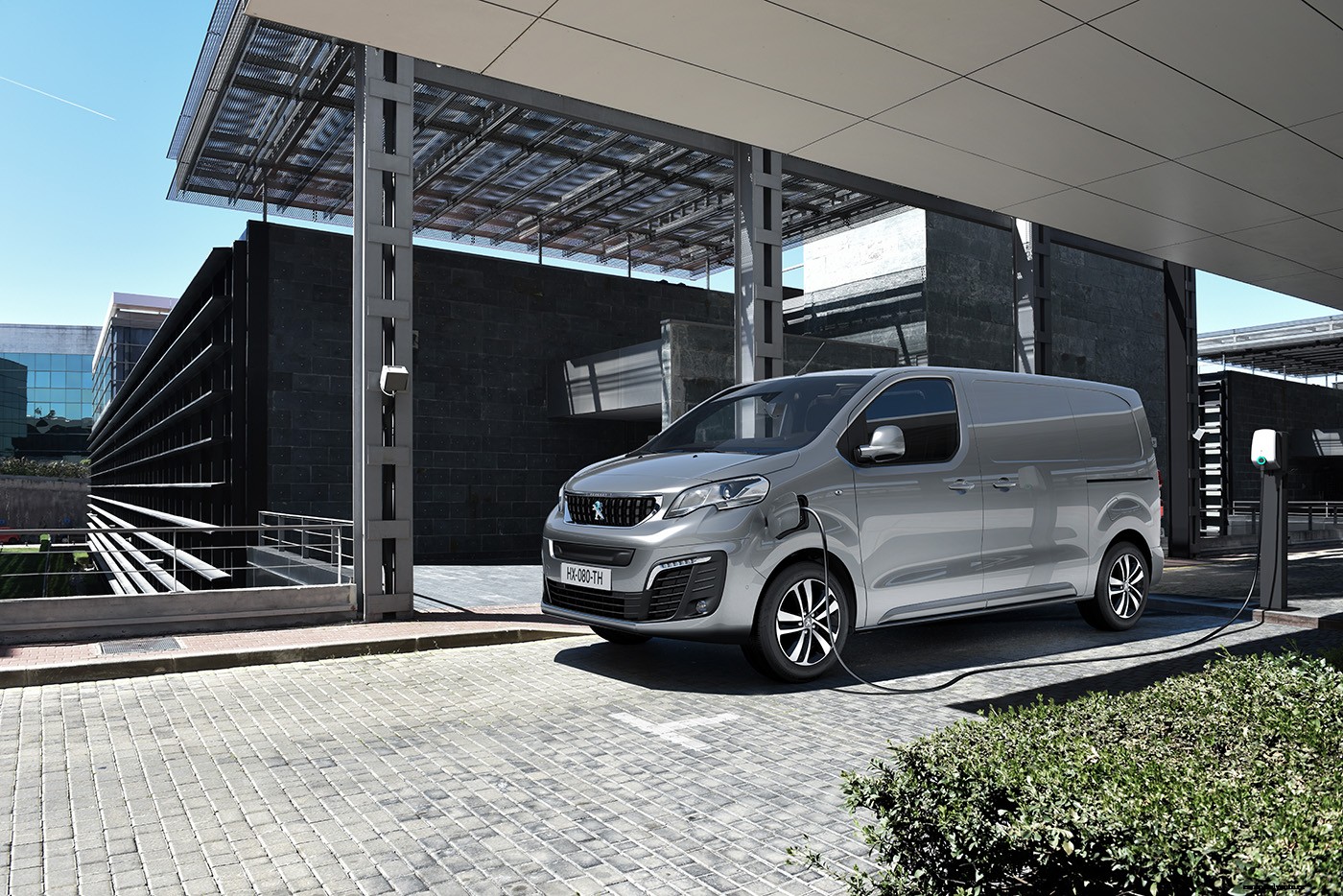 Prices & Specifications for the Full Electric, New PEUGEOT e-Expert Van