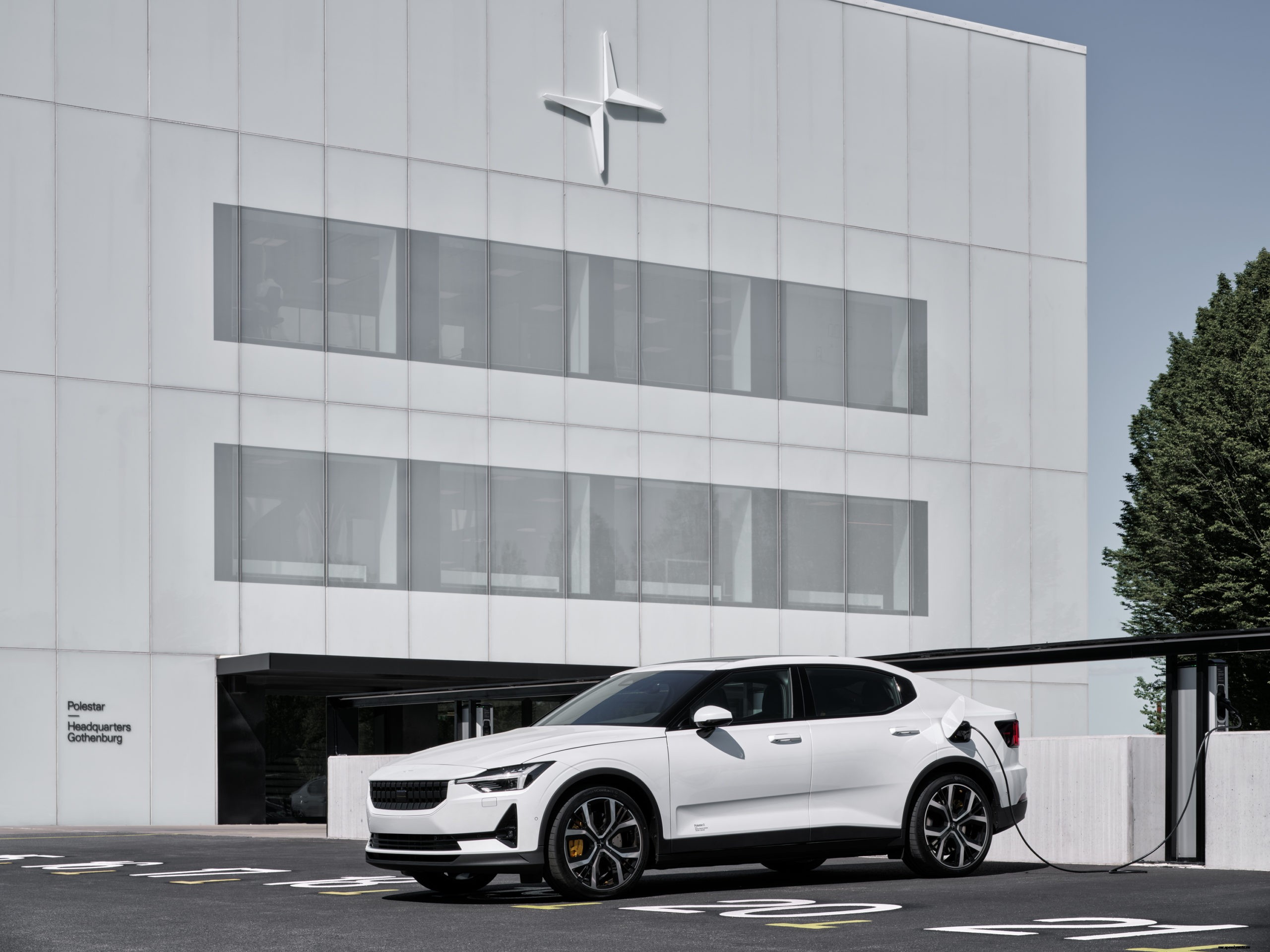 Polestar calls on Automotive Industry to Become Transparent About Environmental Impact