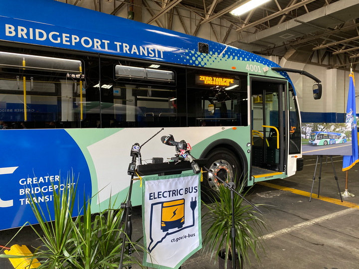 CTDOT Celebrates Unveiling of First Battery-Electric Transit Bus