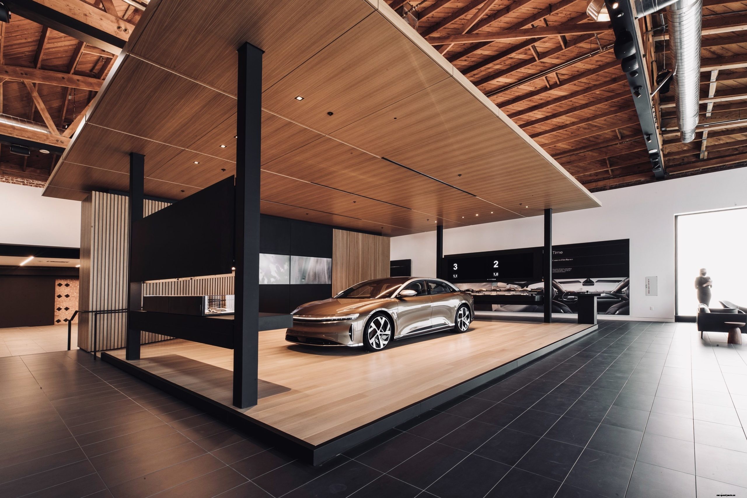 Lucid Motors Opens Studio & Service Center in Beverly Hills
