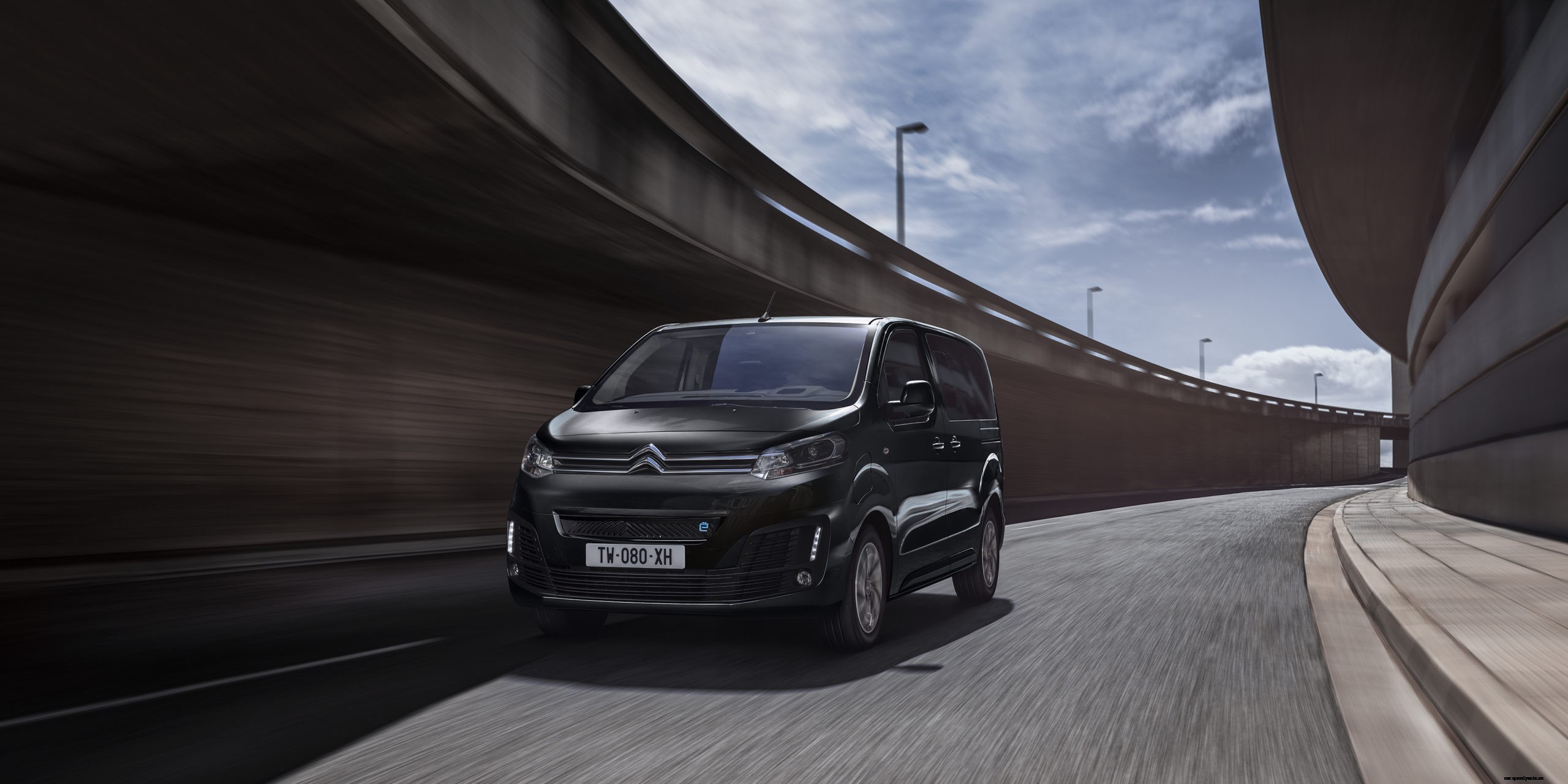 New Citroën ë-SpaceTourer MPV Opens for Orders in the UK