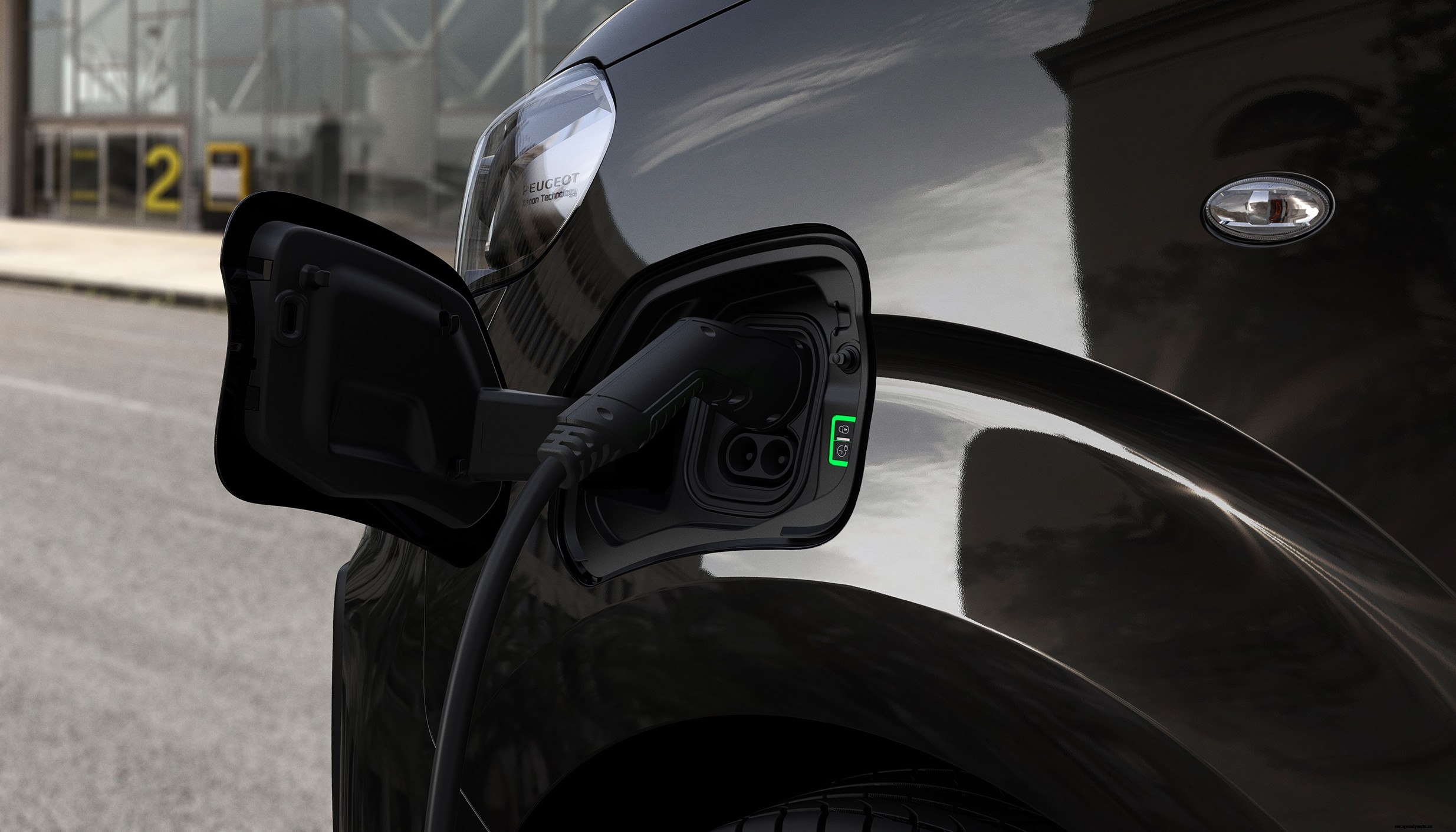 PEUGEOT has opened reservations for the New, Full Electric, Zero Emissions e-Traveller