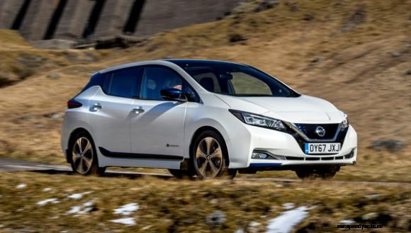 Nissan Leaf picks up World Green Car title
