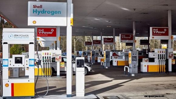 Hydrogen station opened at M40 services