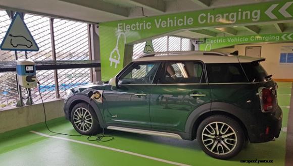 GeniePoint fast chargers installed at MediaCityUK