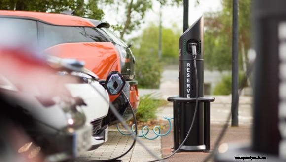 Fully Charged Live visitors can get &pound;1k Chargemaster workplace offer