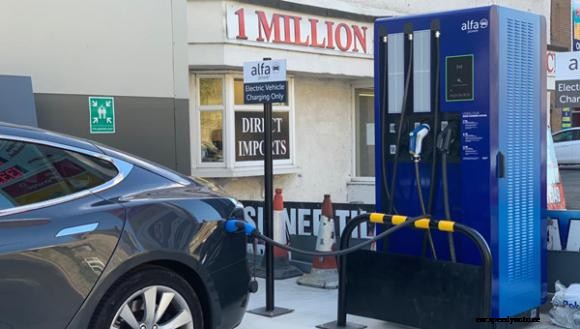 First 60kW rapid charger installed in UK