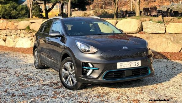 Kia e-Niro first EV to win What Car Car of the Year award