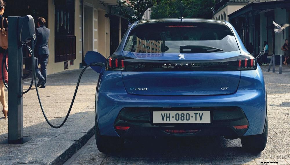 New electric Peugeot e-208 due at Geneva