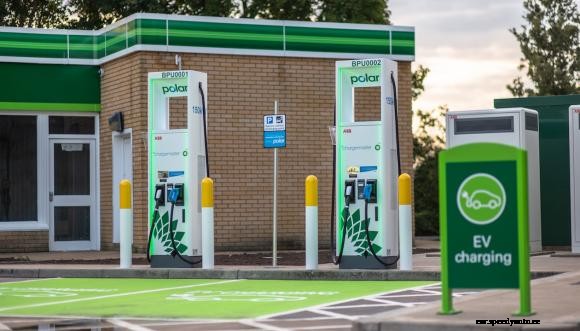 Polar installs first 150 kW ultra rapid EV chargers