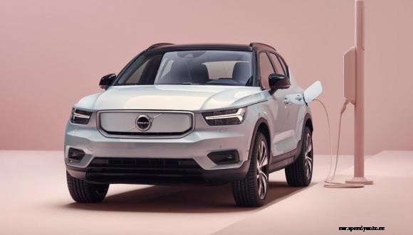 Volvo debuts XC40 Recharge EV