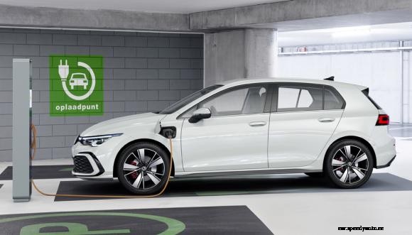 Two PHEV options for new VW Golf