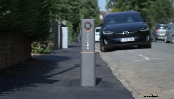 Users very happy with Urban Electric charge points in Oxford trial