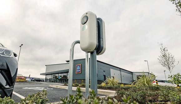 NewMotion to install 140 charge points at new Aldi stores