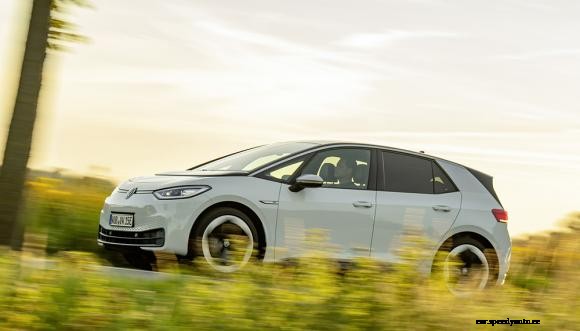 European electric vehicle market share grows in October