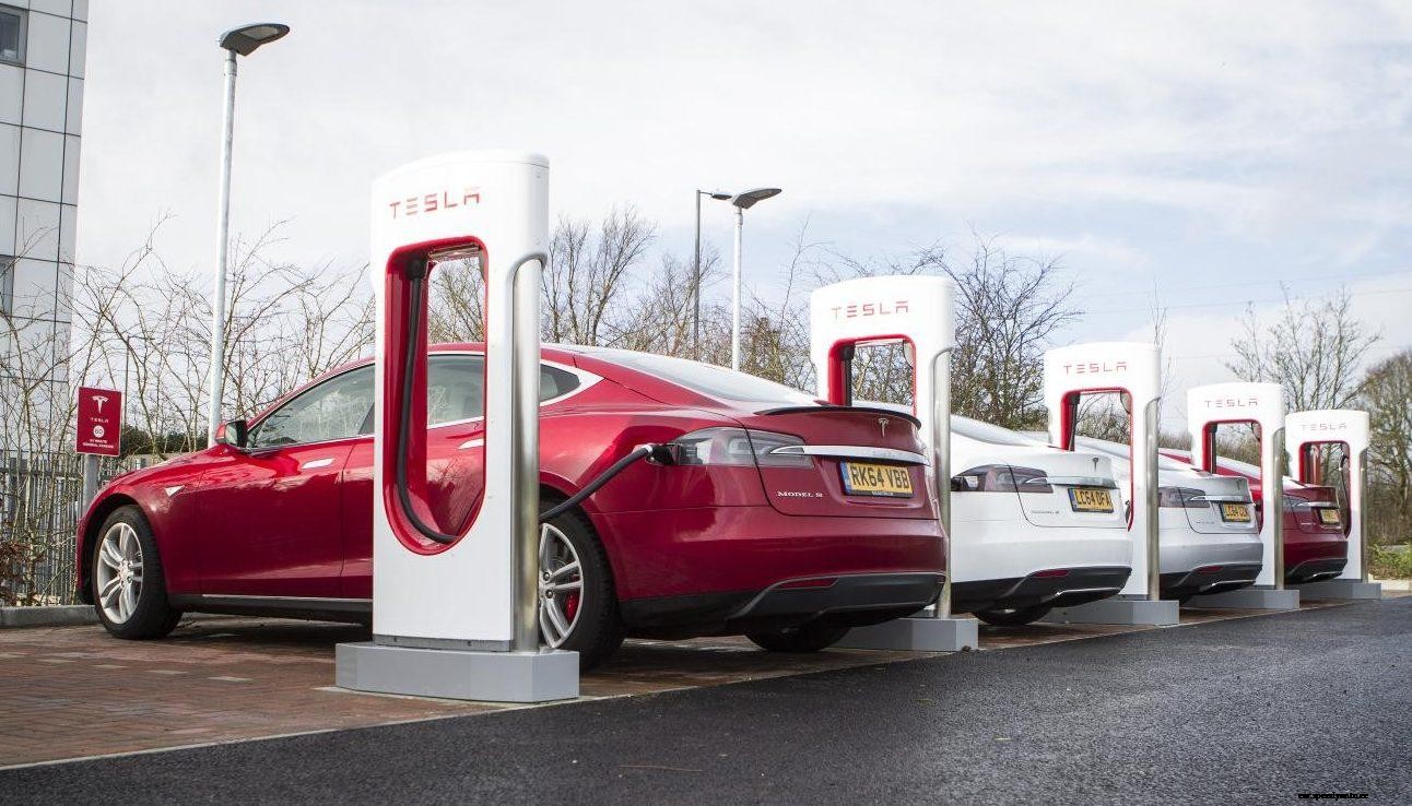 Revealed: UK’s top ranking electric vehicle networks