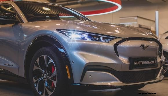 Ford set to double EV investments by 2025