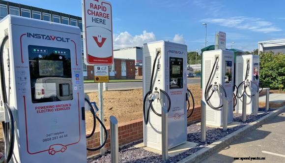 InstaVolt rolls out fastest units yet