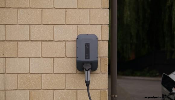 New guide released for electricians looking to grow into the EV market