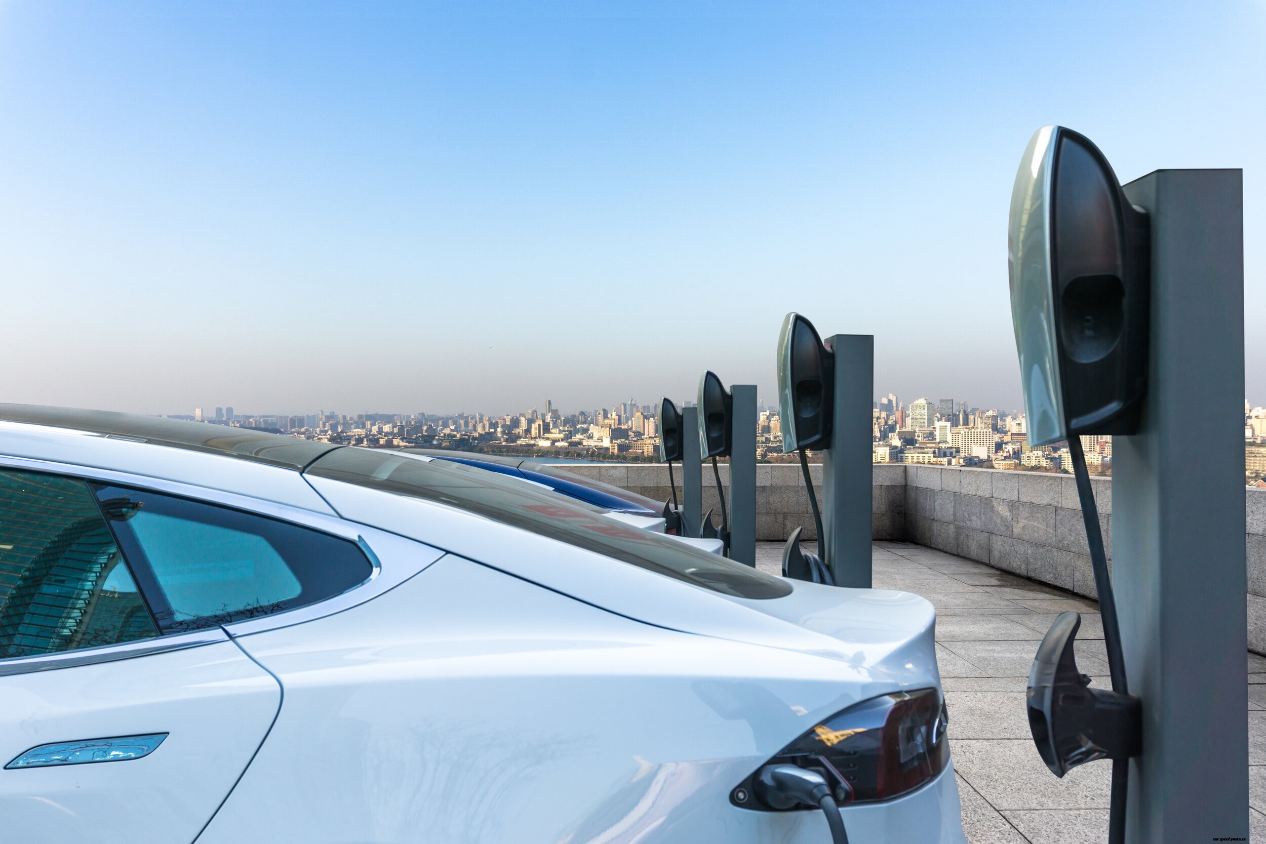 Your Guide to Electric-Vehicle Charging-Station Tax Credits