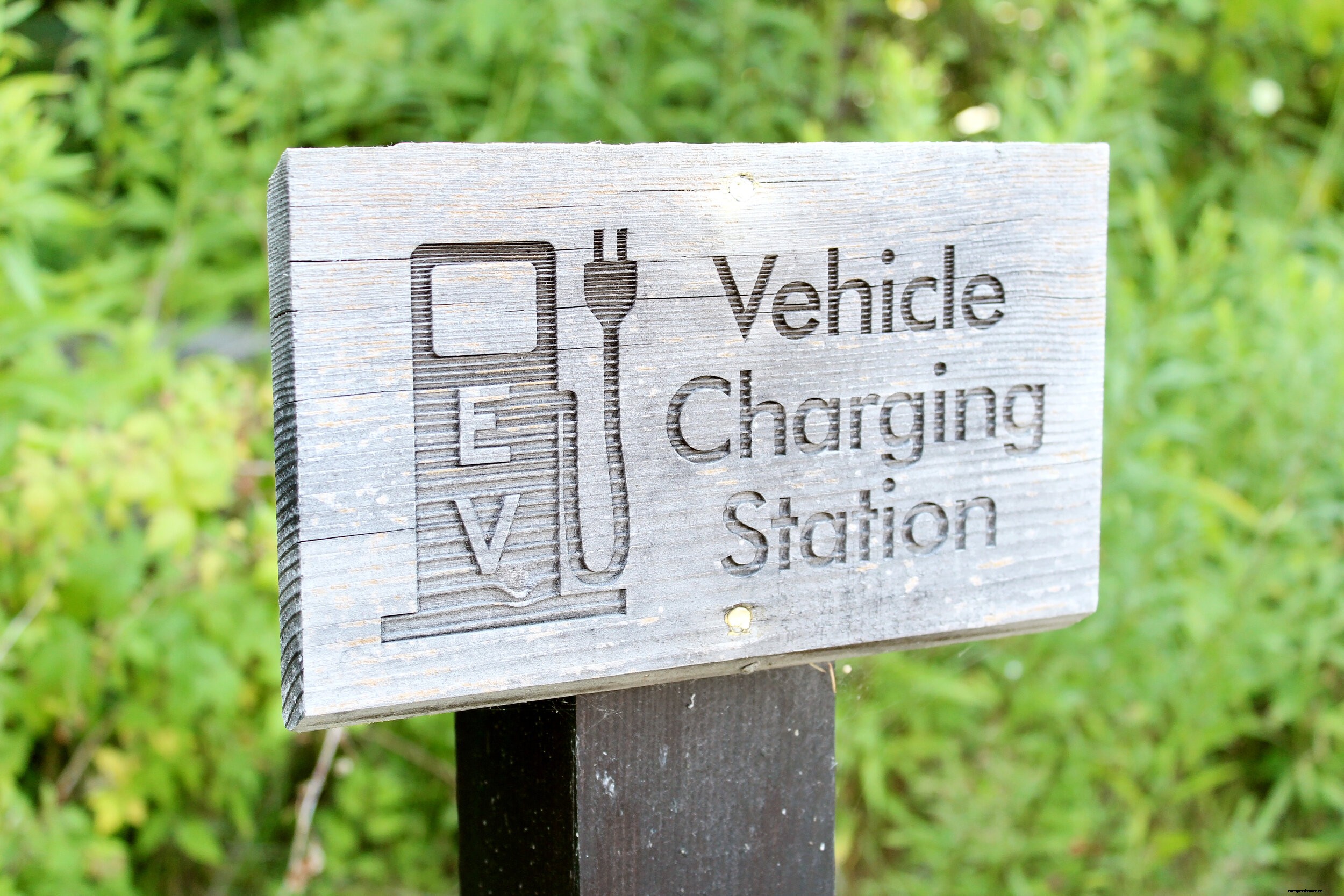 Charging Station Reliability is Crucial as EVs Gain Speed