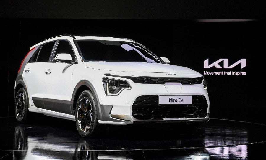 Kia unveils new Niro compact electric SUV