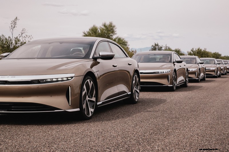 Lucid confirms first customer deliveries of Lucid Air 