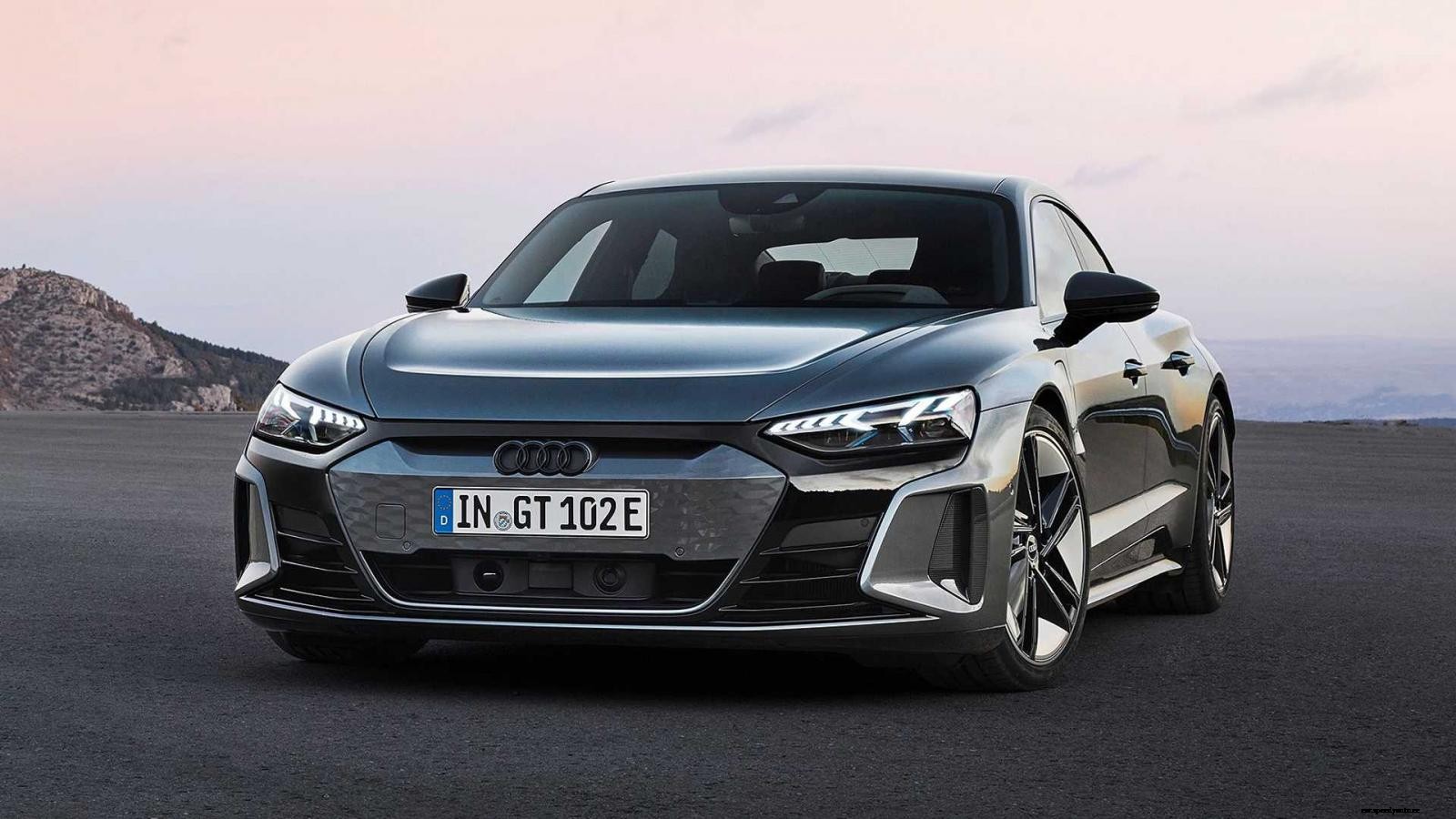 Audi e-tron GT & RS e-tron GT electric cars launched in India