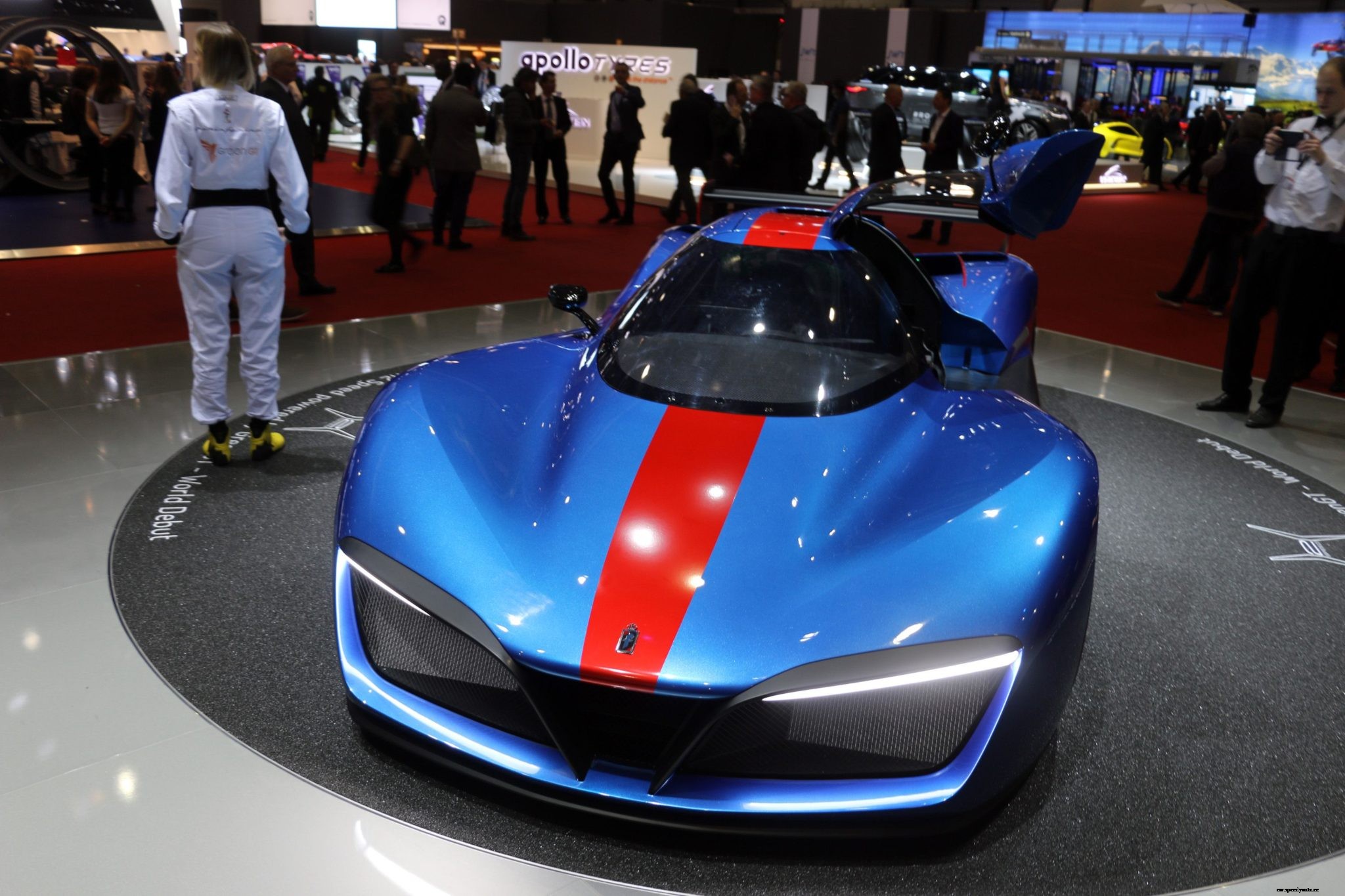 Mahindra Announces New Luxury Electric Car: Pininfarina